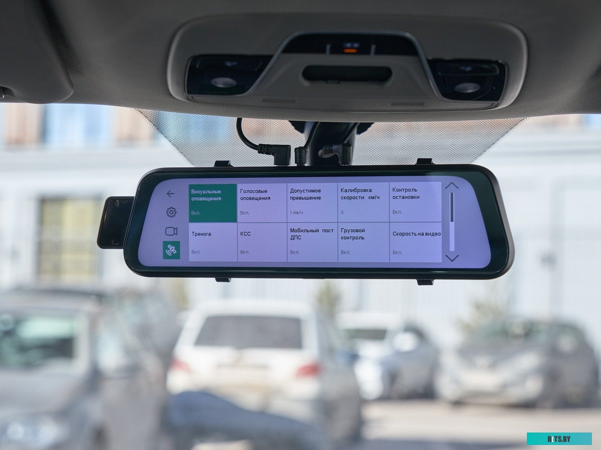 1049497 Видеорегистратор ROADGID Blick 3 GPS,  черный