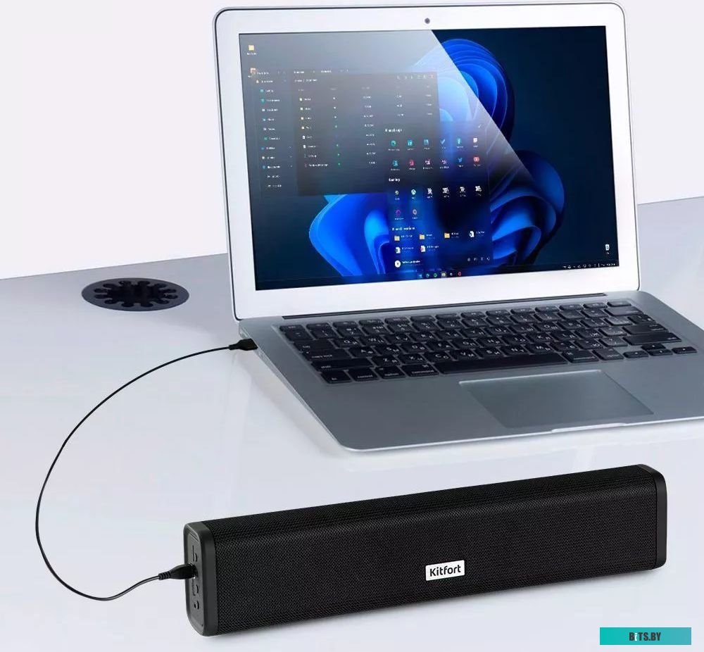 КТ-736 Кофеварка KitFort КТ-736,  рожковая,  черный  / серебристый