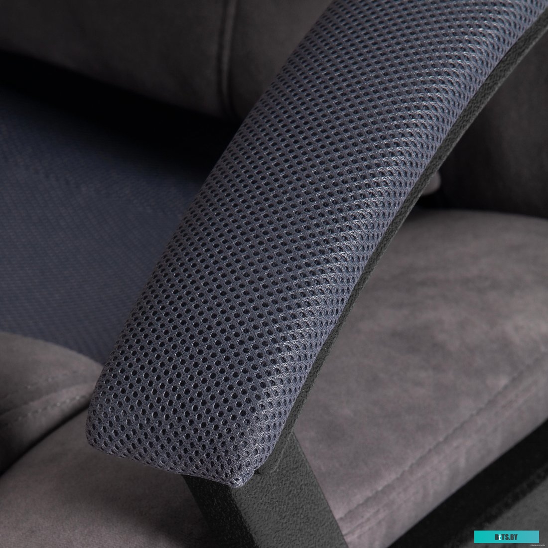 TetChair Driver (флок/ткань, серый)