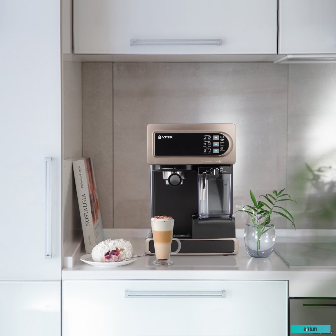 VT-1517 BN Кофеварка Vitek VT-1517 BN,  рожковая,  коричневый  / черный