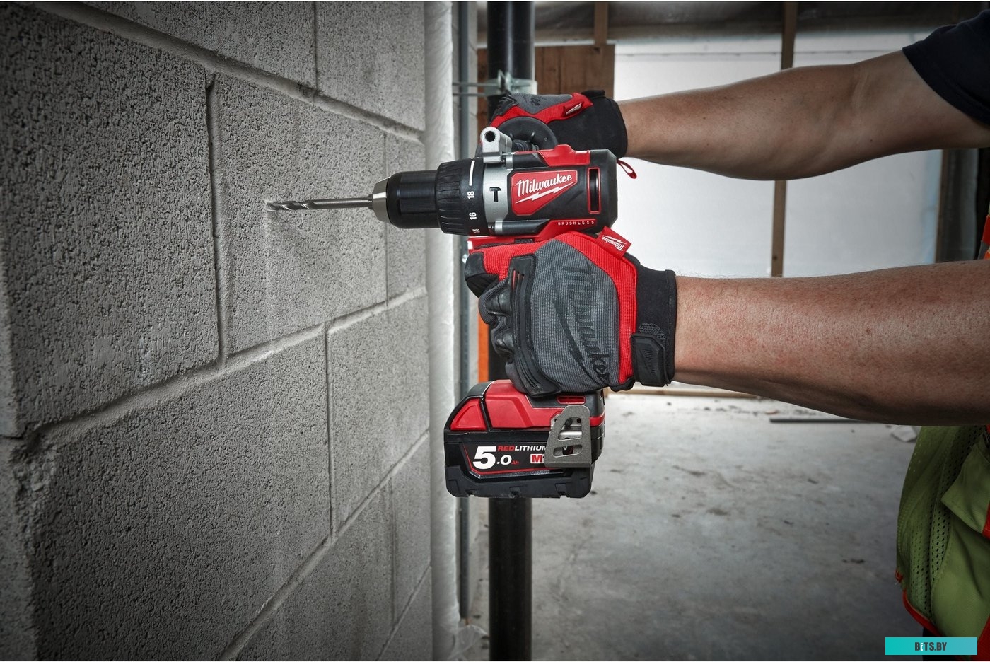 4933464517 Milwaukee M18 BLPD2-502X 4933464517 (с 2-мя АКБ 5 Ач, кейс)