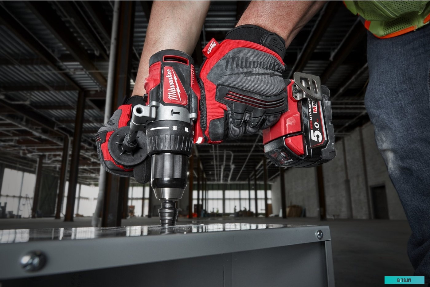 4933464517 Milwaukee M18 BLPD2-502X 4933464517 (с 2-мя АКБ 5 Ач, кейс)