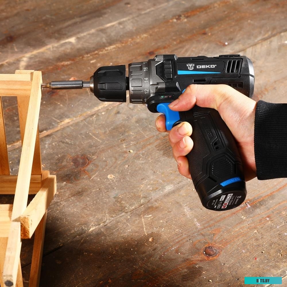 083-1003 6974129108272 Deko DKCD12V PRO 083-1003 (с 1-им АКБ, кейс)