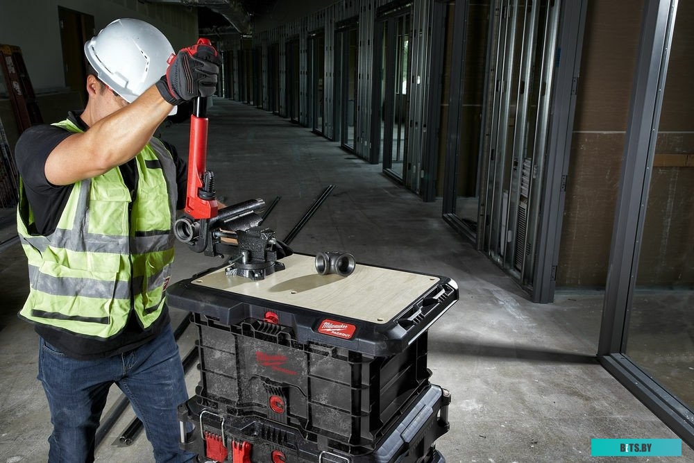 4058546325244 4932472128 Milwaukee PackOut 4932472128