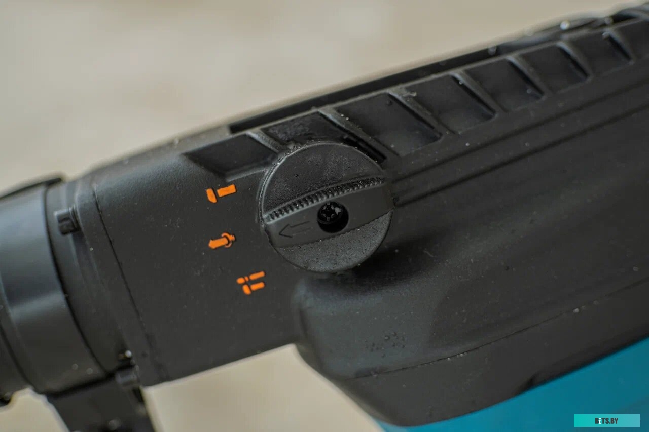 93410457 Перфоратор BORT BHD-1500-MAX [93410457]