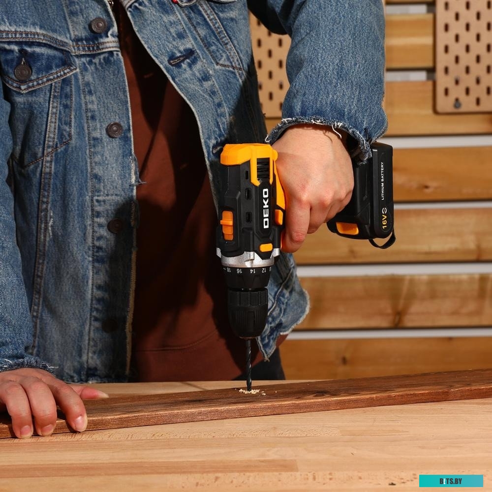 080-1003 6974129108296 Deko Banger 16V 080-1003 (с 2-мя АКБ, кейс, оснастка)