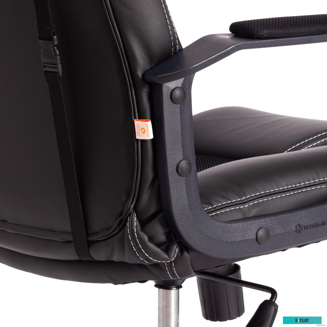 TetChair Driver (иск. кожа/ткань, черный/черный)
