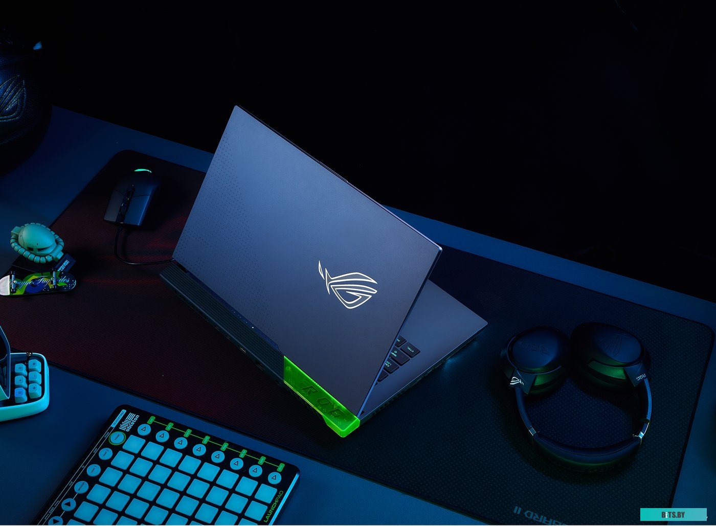 Игровой ноутбук ASUS ROG Strix G17 G713RM-KH097