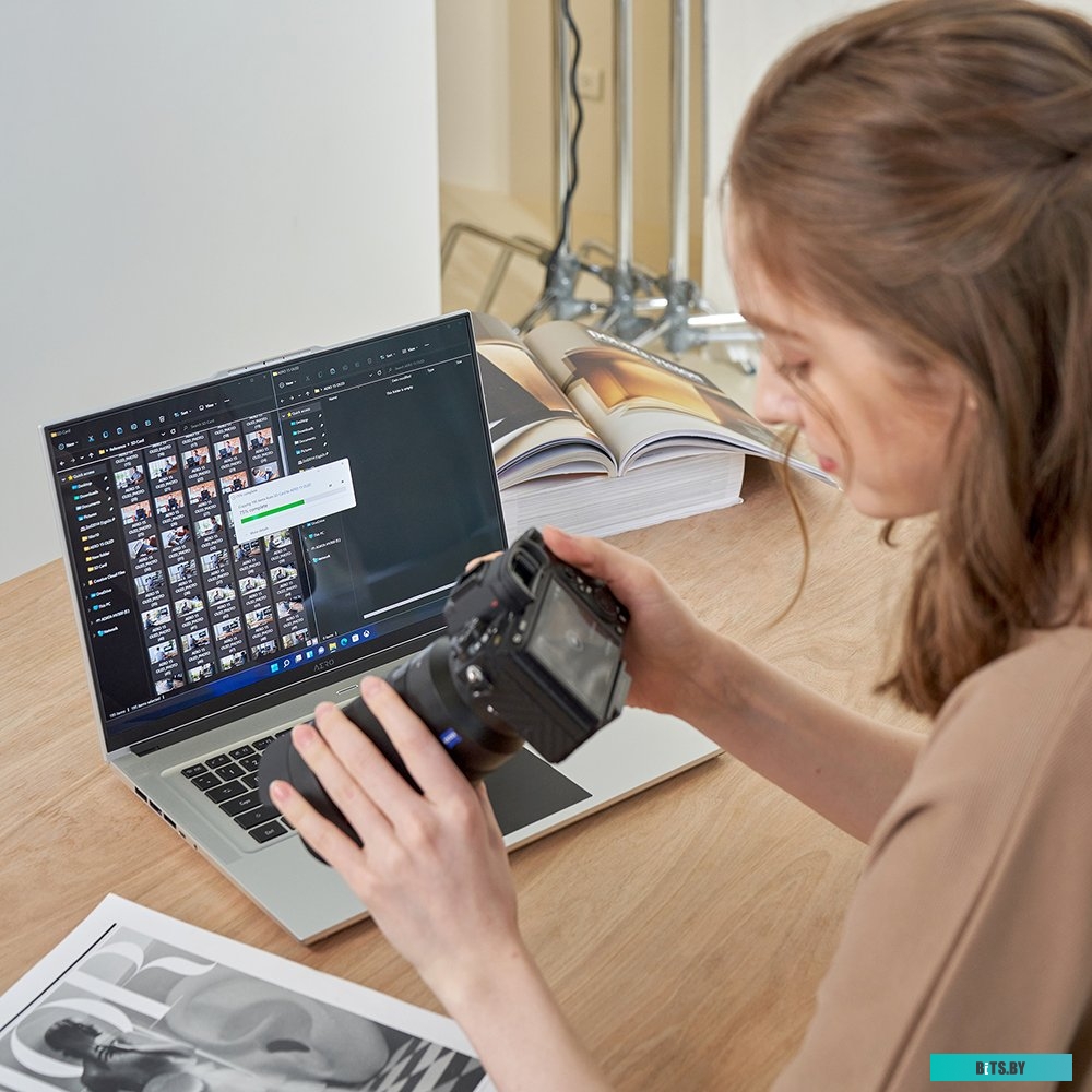 Ноутбук Gigabyte Aero 16 XE5 XE5-73RU944JP