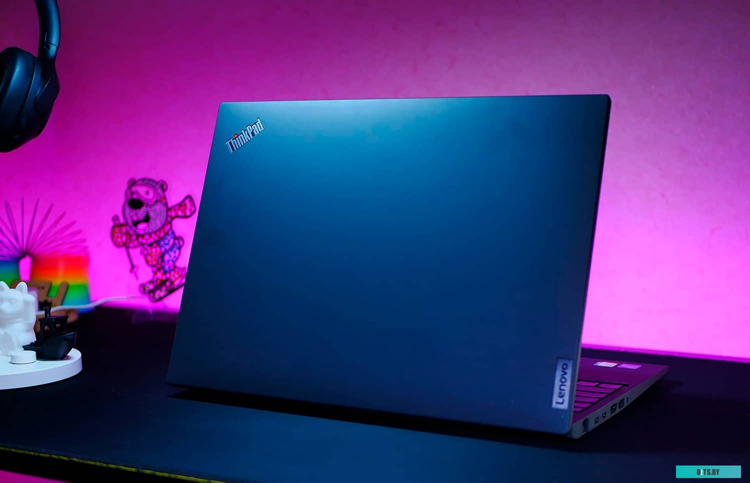 Ноутбук Lenovo ThinkPad T16 Gen 2 21HJS6SN00