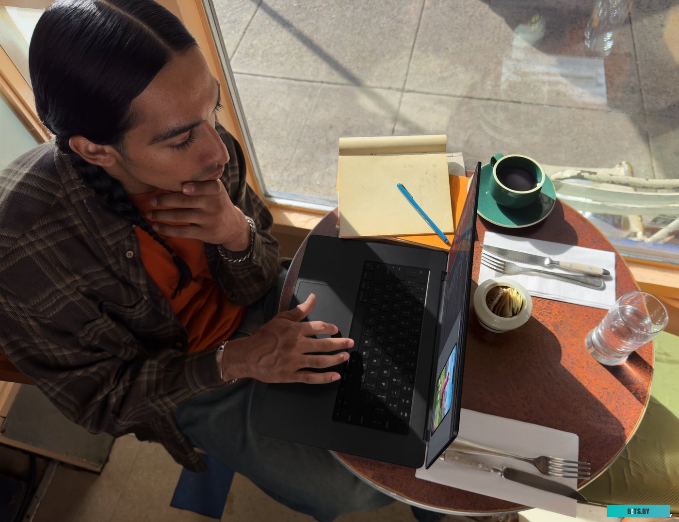 Ноутбук Apple Macbook Pro 16.2" M3 Pro 2023 MRW13