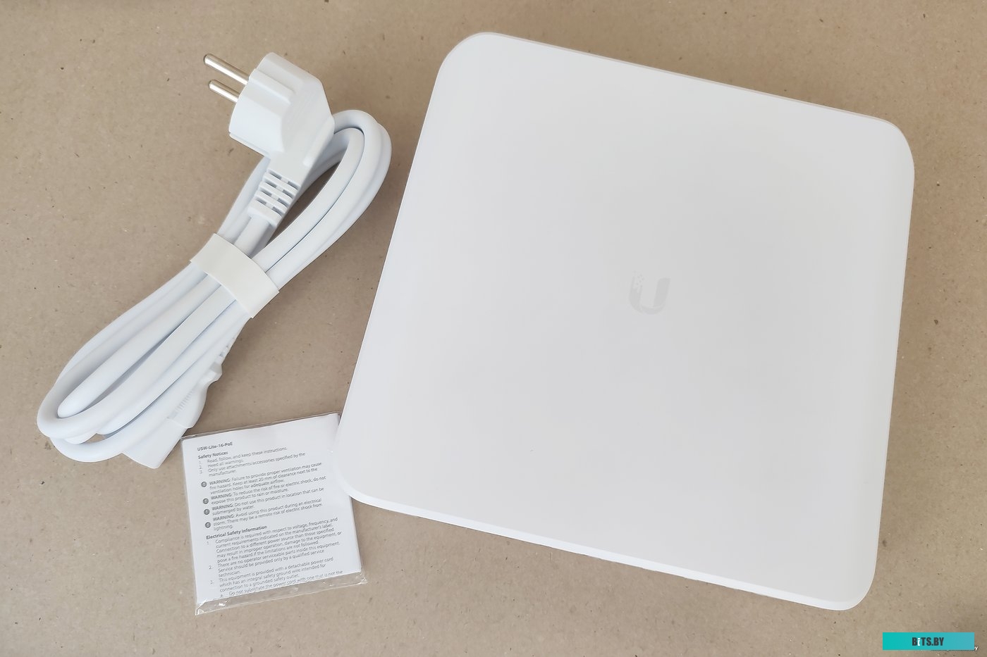 Коммутатор Ubiquiti UniFi Switch Lite 16 POE USW-Lite-16-POE