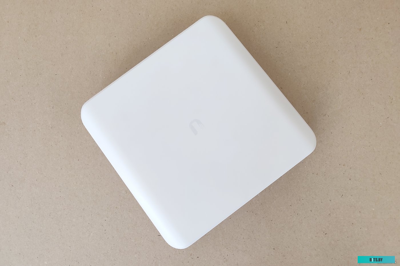 Коммутатор Ubiquiti UniFi Switch Lite 16 POE USW-Lite-16-POE