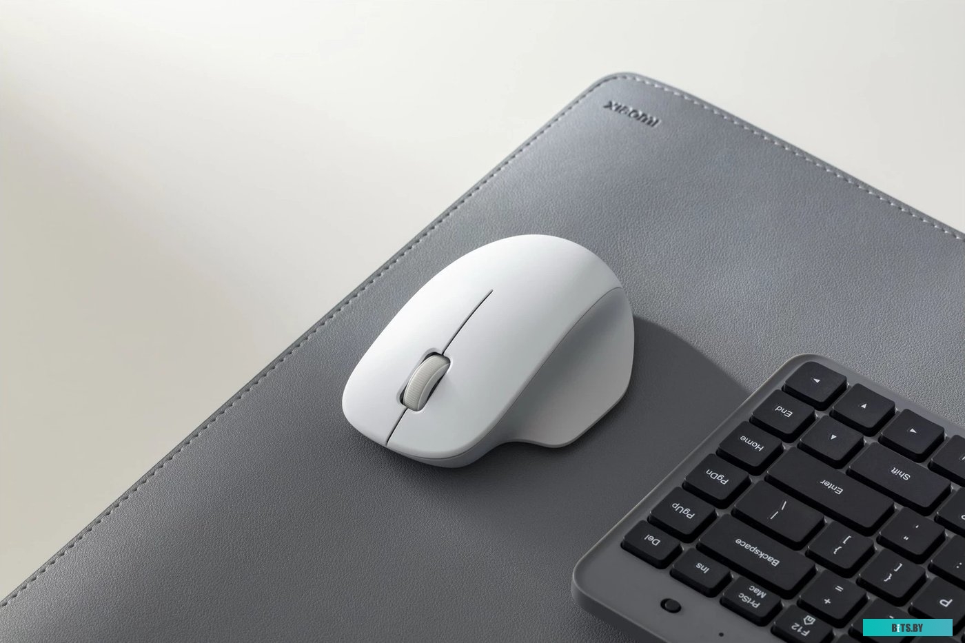 Мышь Xiaomi Wireless Mouse Comfort Edition XMWXSB04YM (белый, международная версия)