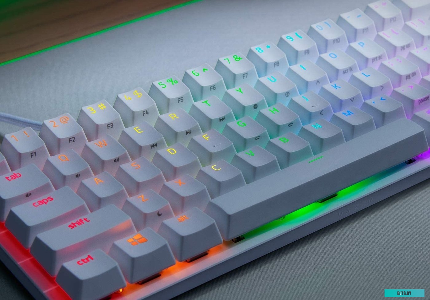 Клавиатура Razer Huntsman Mini Clicky (белый) <RZ03-03390300-R3M1>