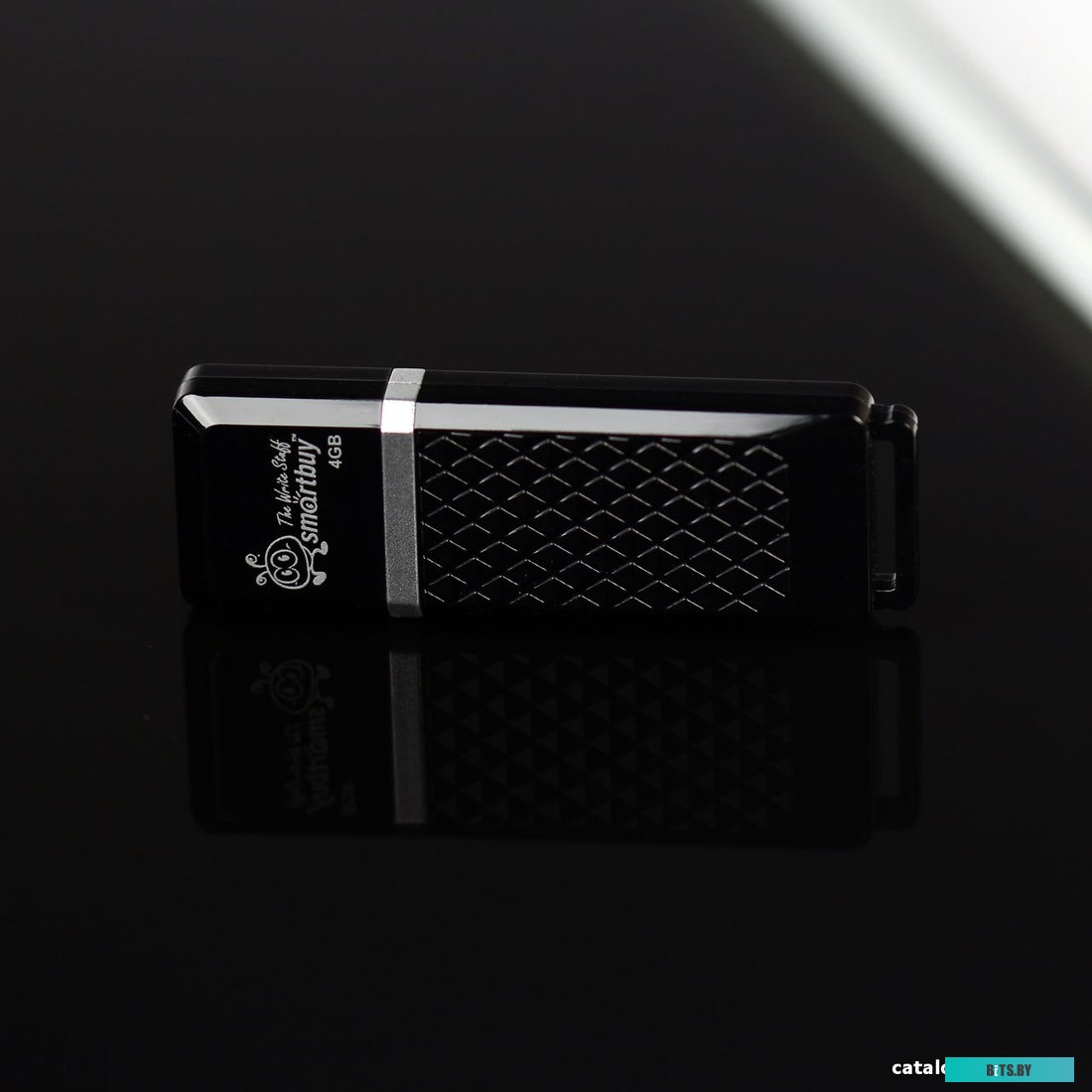 USB накопитель (Флешка) Smart Buy 4GB Quartz (SB4GBQZ-K)
