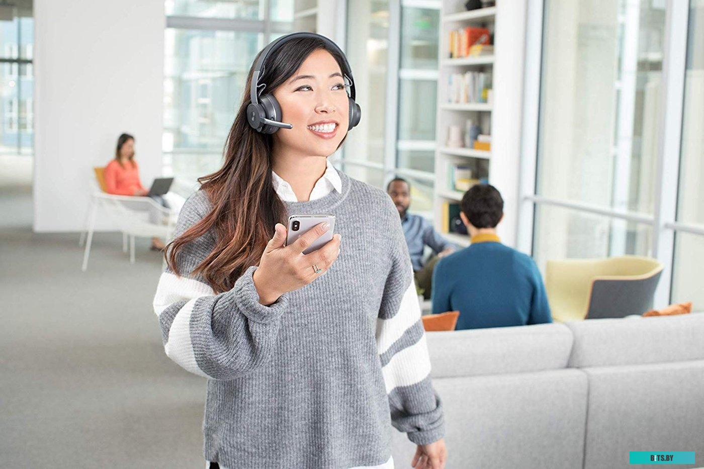 Наушники (Гарнитура) Logitech Zone Wireless UC <981-000914>