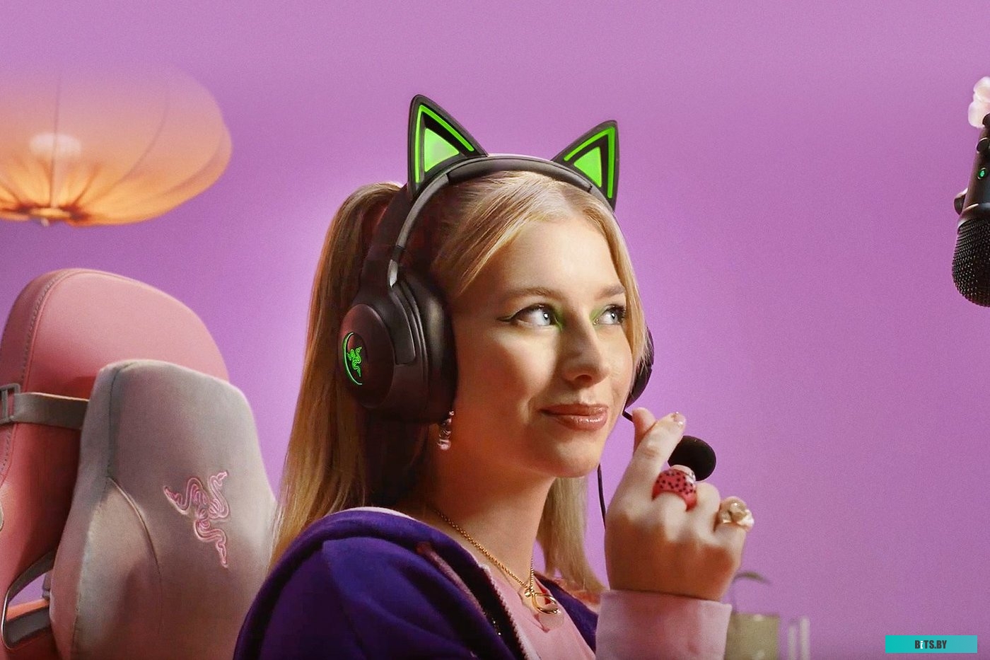 Геймерская гарнитура Razer Kraken Kitty V2 RZ04-04730100-R3M1