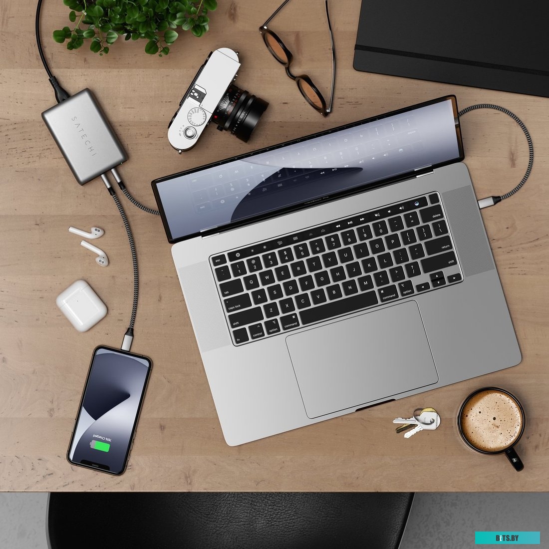 Сетевое зарядное Satechi 100W Type-C PD Compact GAN Charger (европейская вилка) <ST-TC100GM-EU>